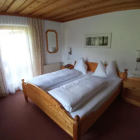 Erbhof Casa de hóspedes Kartitsch
